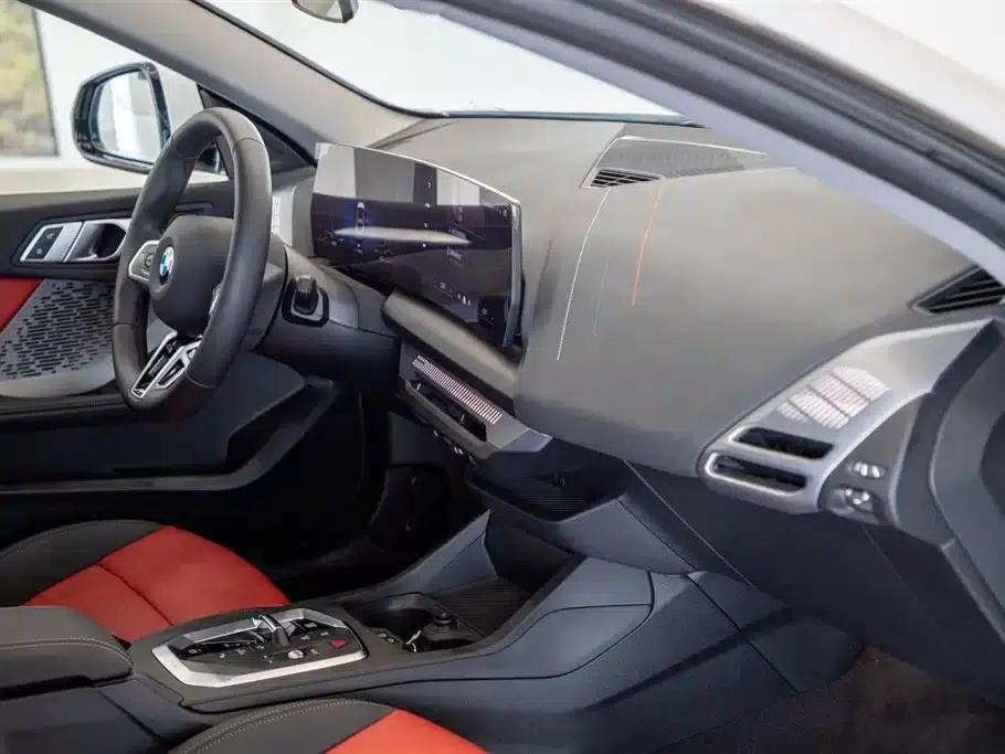 2025 BMW 2 Series 225L M Sport Package — миниатюра 21