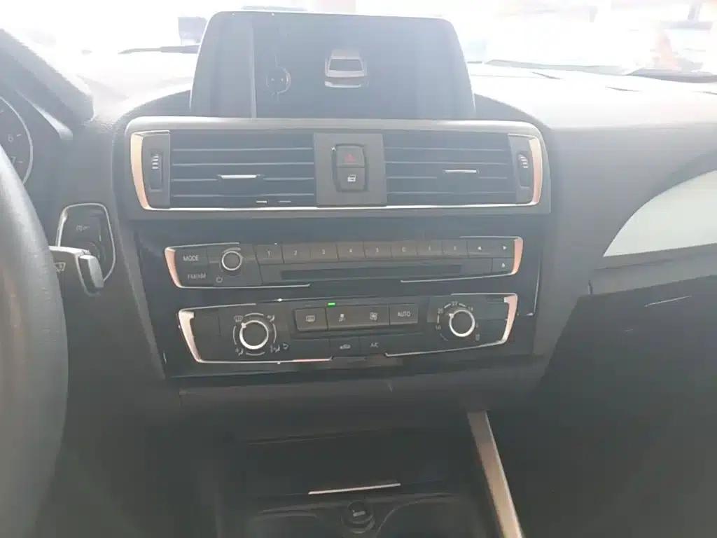 BMW 2 Series (Imported) 2015 218i — миниатюра 13