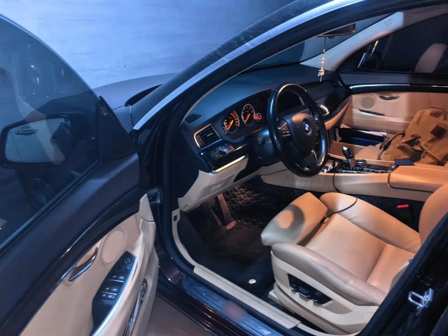 BMW 5 Series GT 2013 535i Leading Model — миниатюра 16