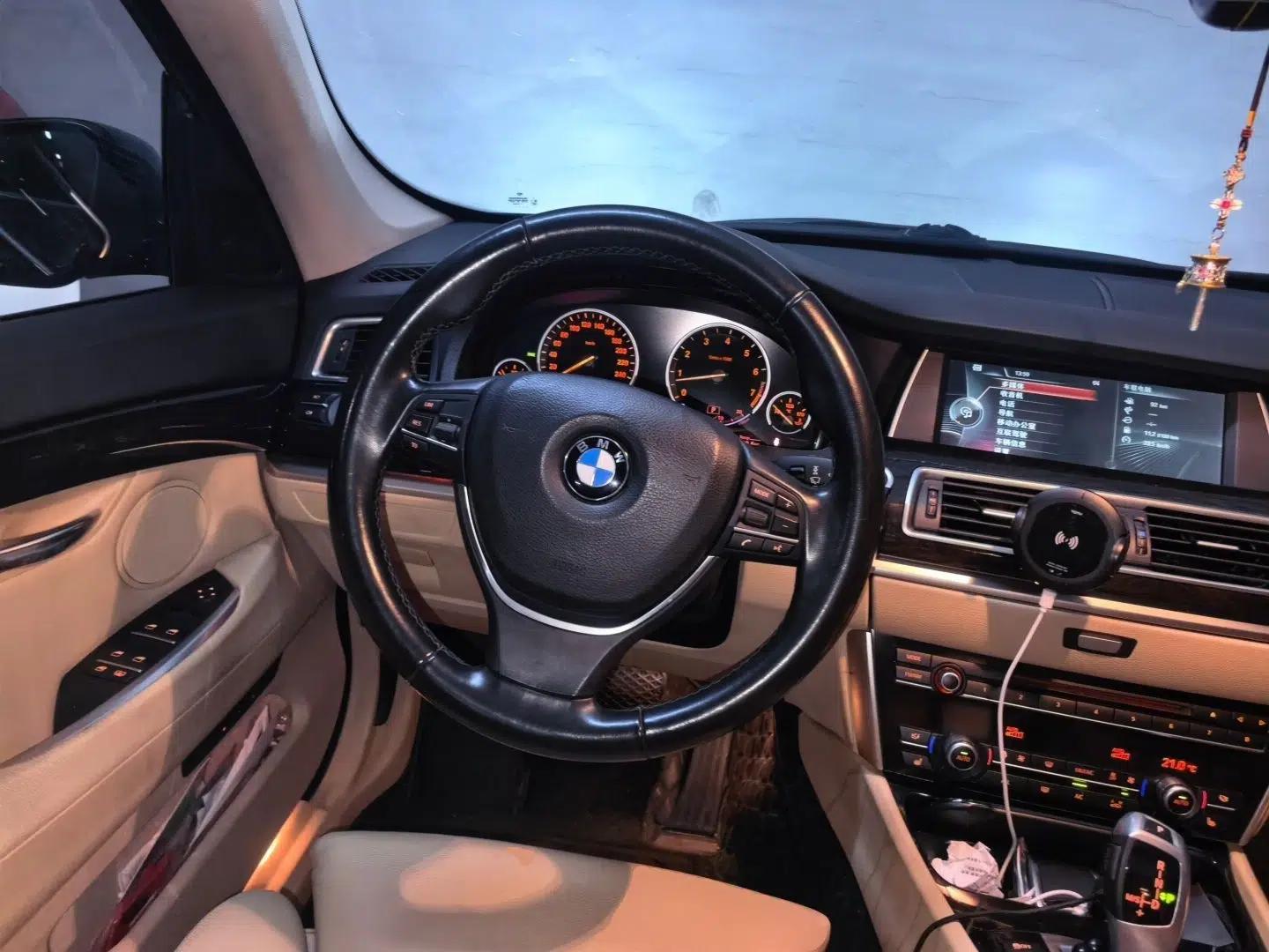 BMW 5 Series GT 2013 535i Leading Model — миниатюра 10