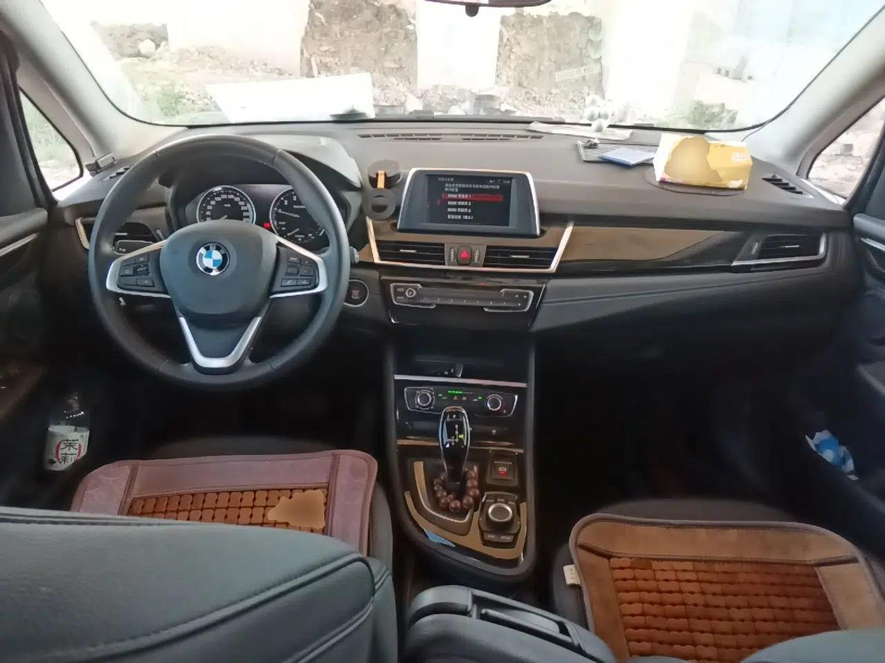 BMW 2 Series Gran Tourer 2019 220i Luxury Sports Package — миниатюра 9