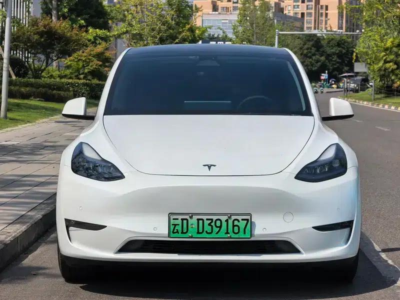 Model Y 2023 Performance All-Wheel Drive — миниатюра 2