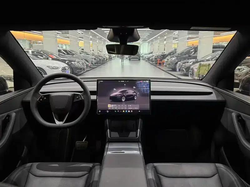 Model Y 2026 Rear-Wheel Drive — миниатюра 7