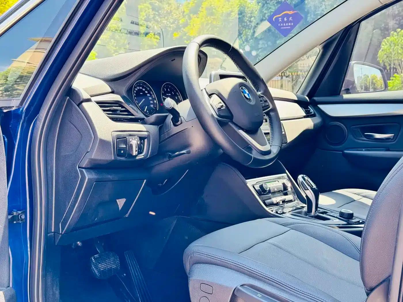 2018 BMW 2 Series Gran Tourer 220i Leading Edition — миниатюра 5