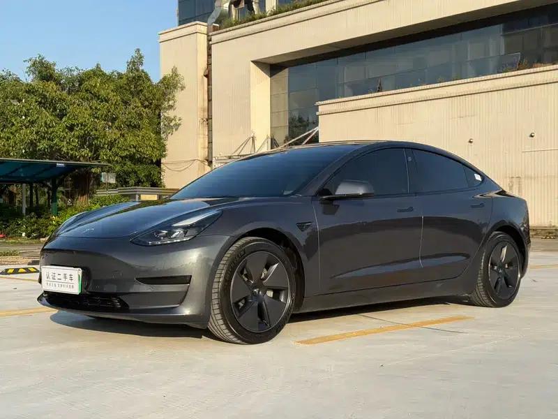 Model 3 2022 Rear-Wheel Drive — миниатюра 1