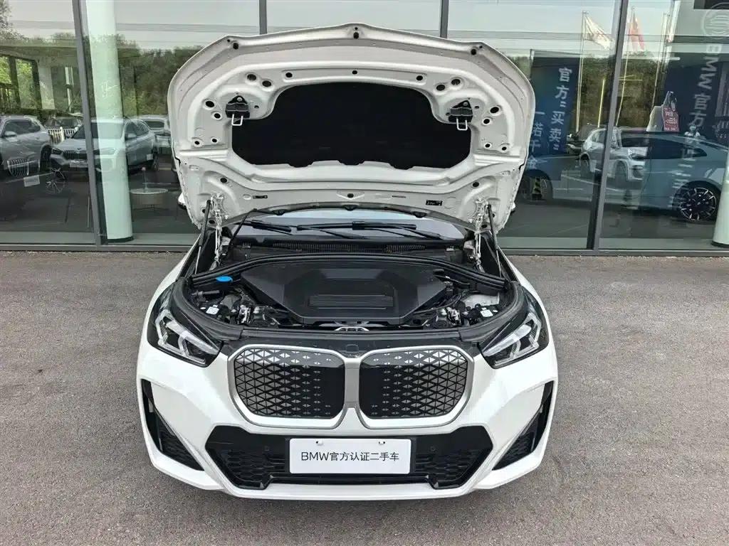 BMW iX1 2025 eDrive25L M Sport Package — миниатюра 19