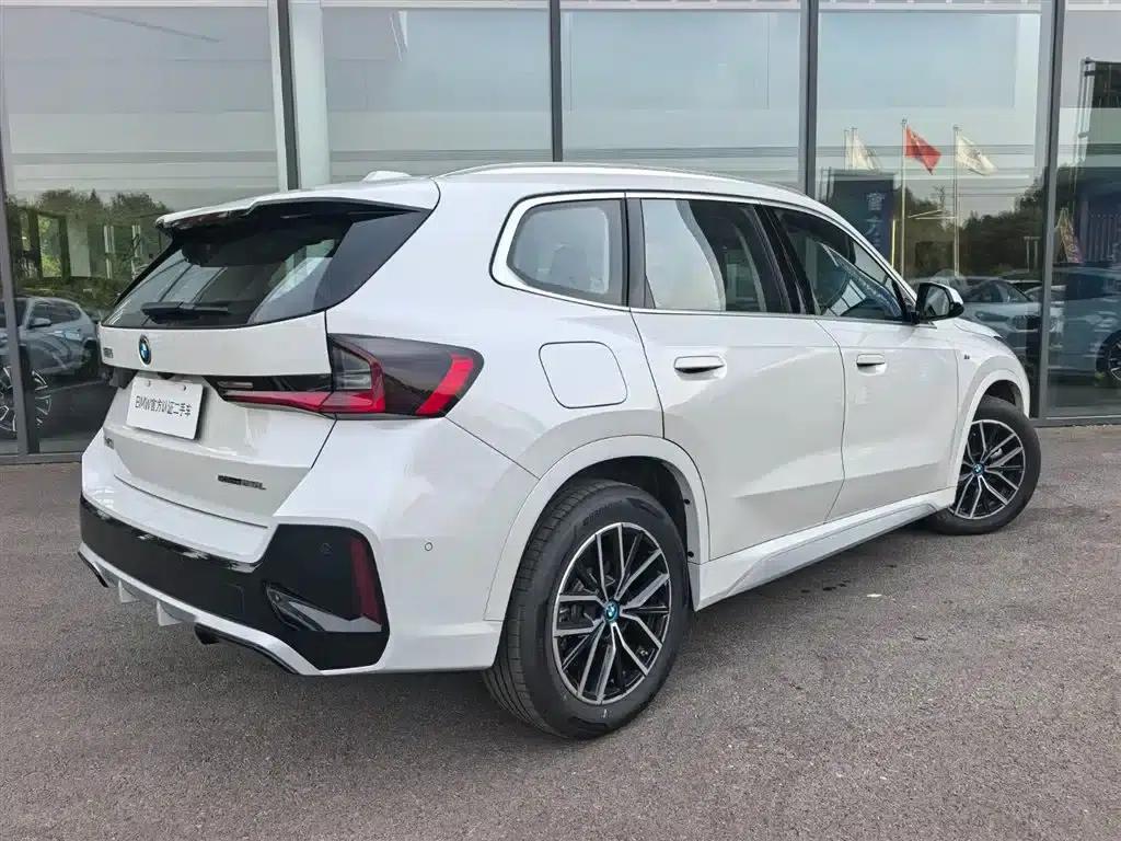 BMW iX1 2025 eDrive25L M Sport Package — миниатюра 5