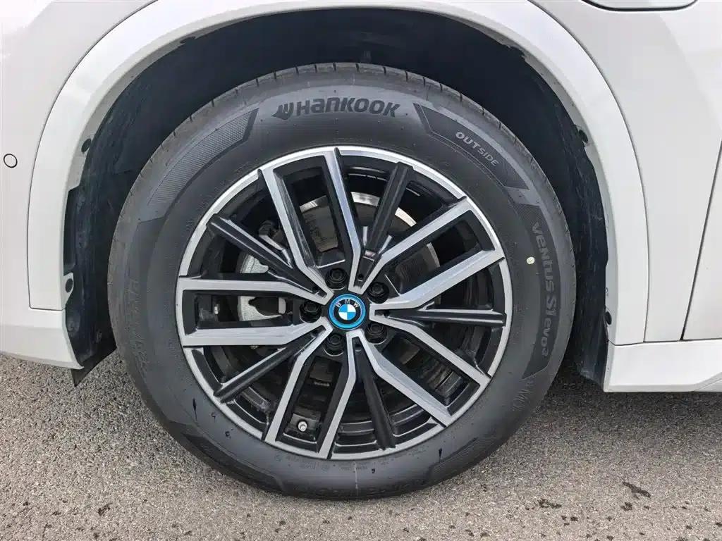 BMW iX1 2025 eDrive25L M Sport Package — миниатюра 8