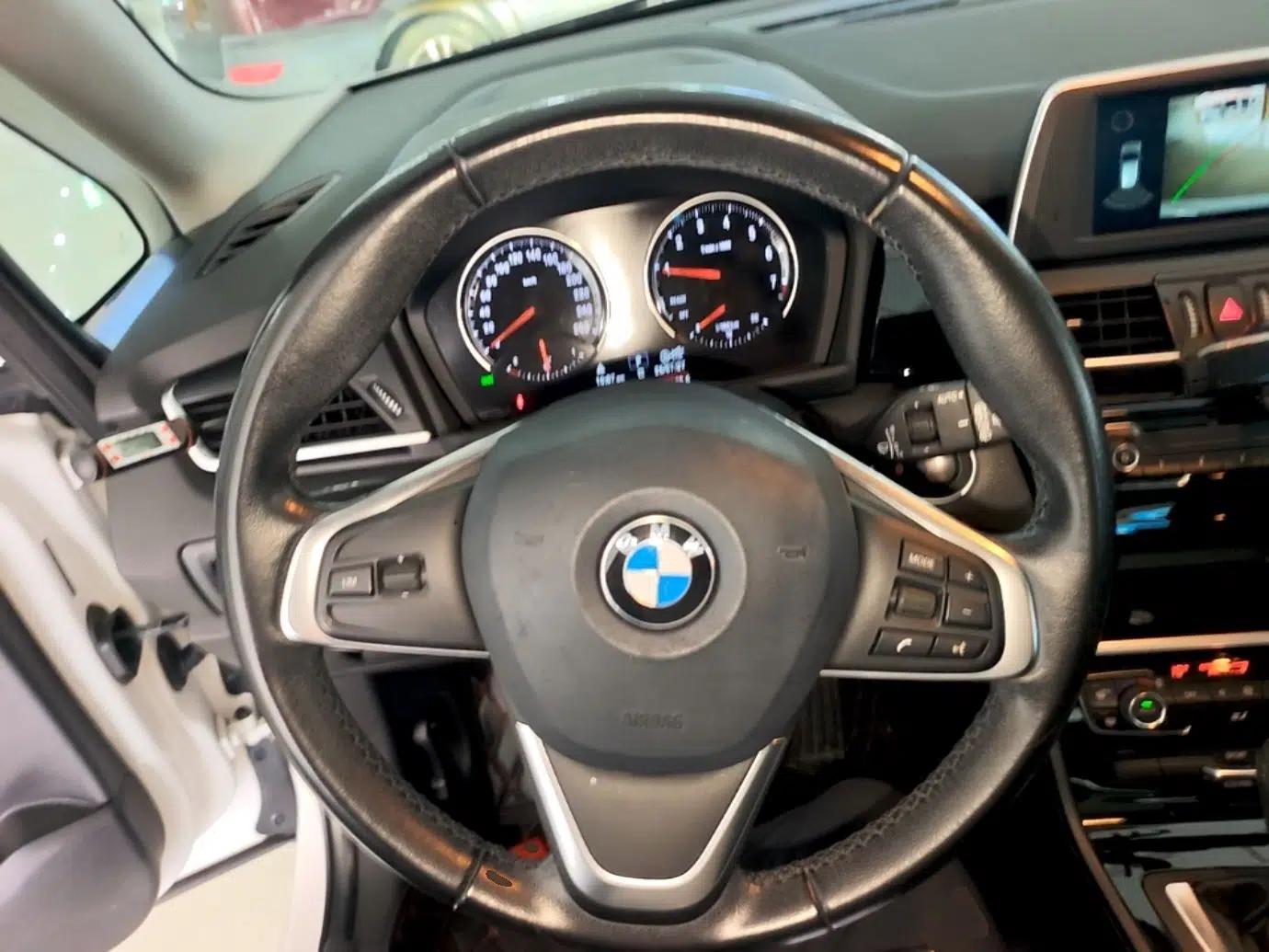 BMW 2 Series Active Tourer 2018 218i Leading Model — миниатюра 13