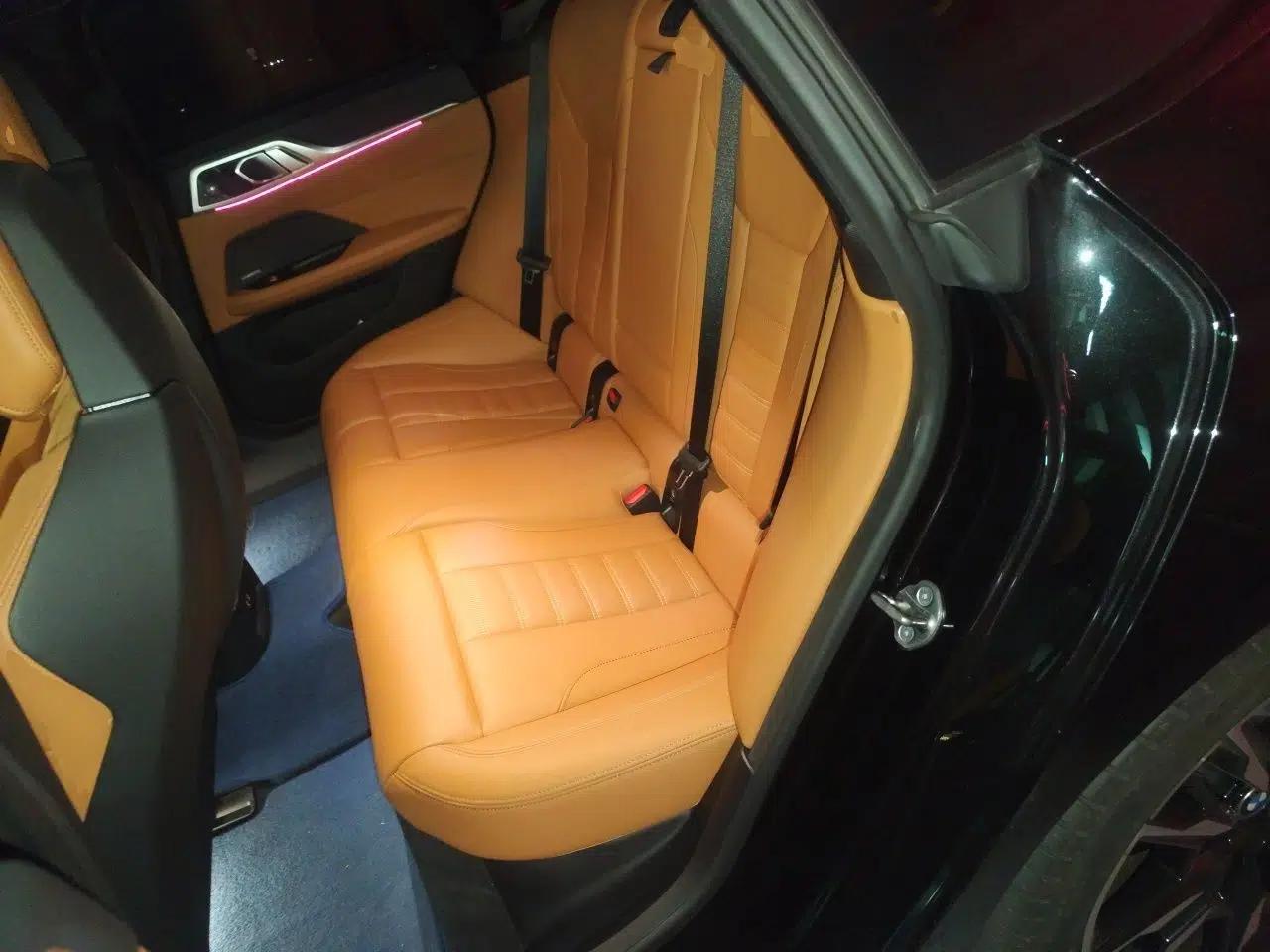 BMW i4 2023 M50 — миниатюра 17
