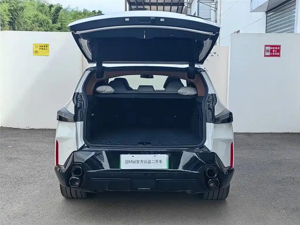 BMW XM 2023 Base Model — миниатюра 6