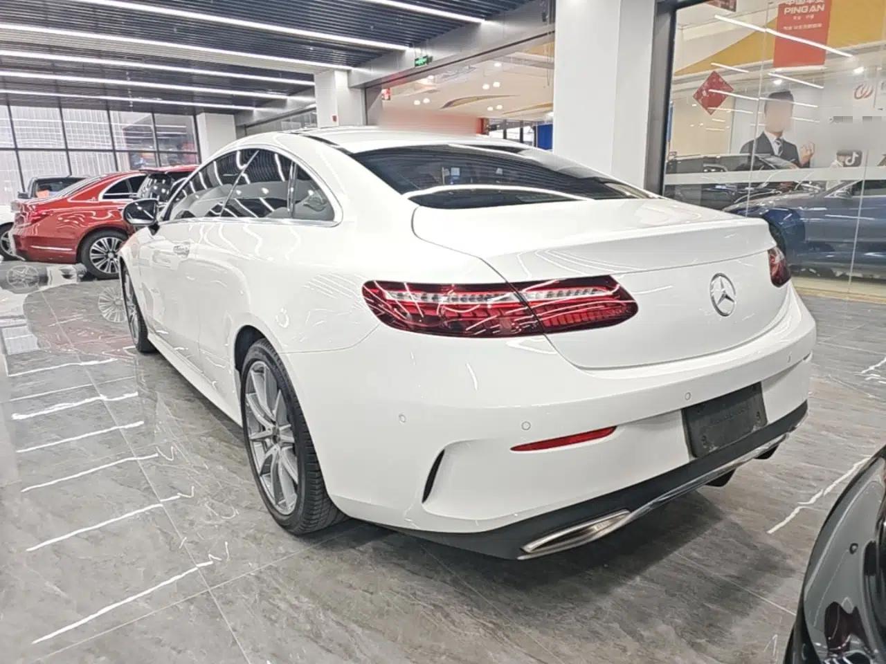 Mercedes-Benz E-Class 2023 E 260 Coupe — миниатюра 4