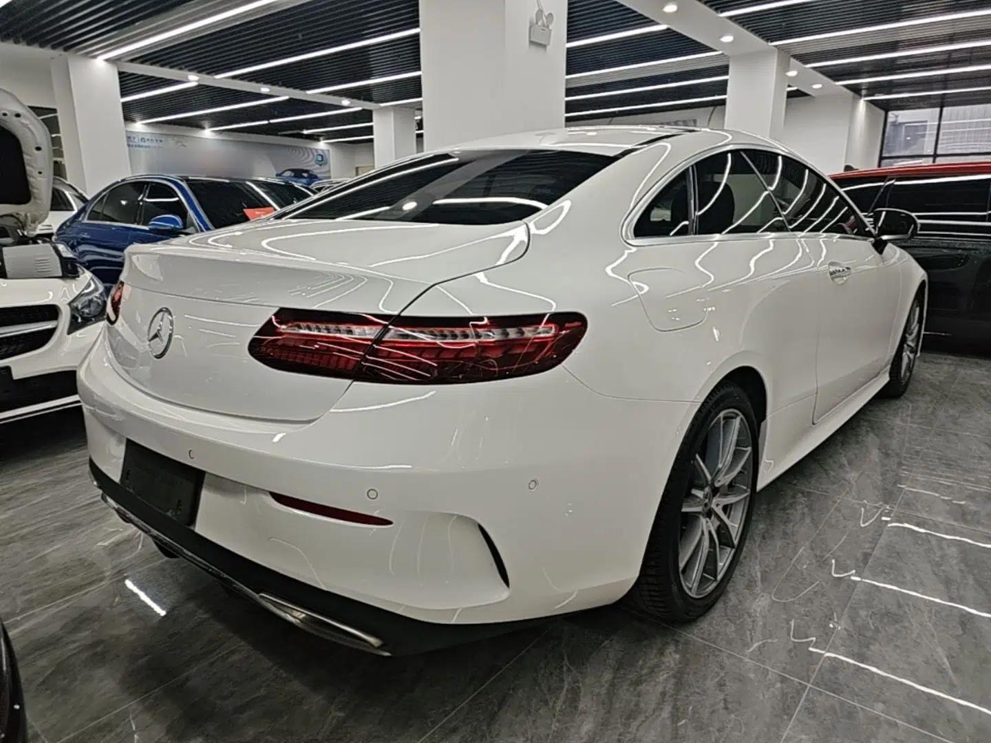 Mercedes-Benz E-Class 2023 E 260 Coupe — миниатюра 6
