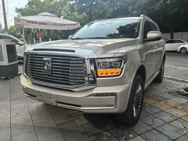 Tank 500 2022 Business Edition, 5-seater