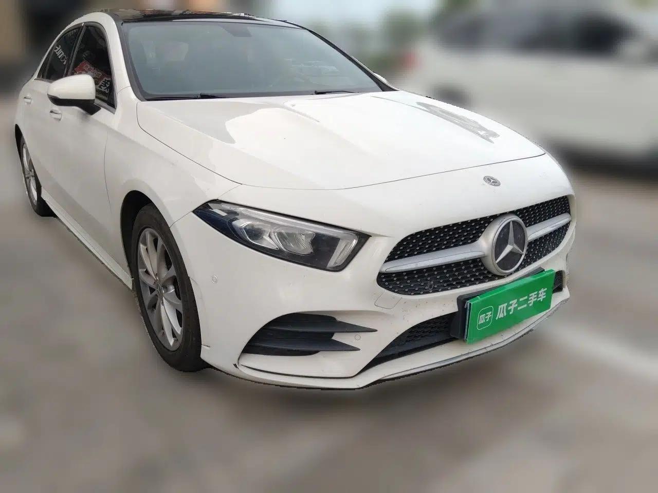 Mercedes-Benz A-Class 2020 Restyled A 200 L Sport Sedan Fashion Version — миниатюра 3