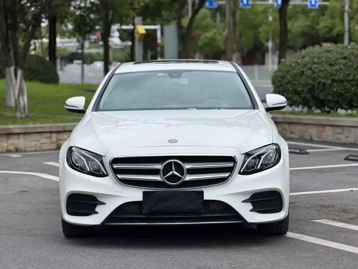 Mercedes-Benz E-Class 2017 E 300 L Sport Style — миниатюра 3