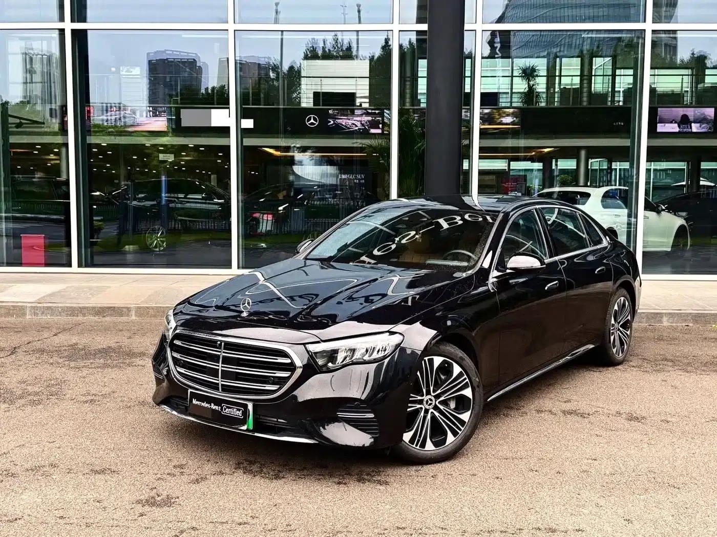 Mercedes-Benz E-Class PHEV 2024 E 350 e L Plug-in Hybrid Sedan — миниатюра 3