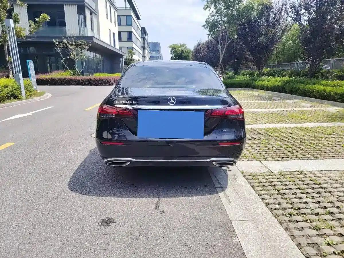 Mercedes-Benz E-Class PHEV 2021 E 350 e L Plug-in Hybrid Sedan — миниатюра 5