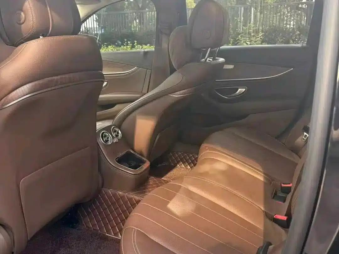 Mercedes-Benz E-Class PHEV 2021 E 350 e L Plug-in Hybrid Sedan — миниатюра 8