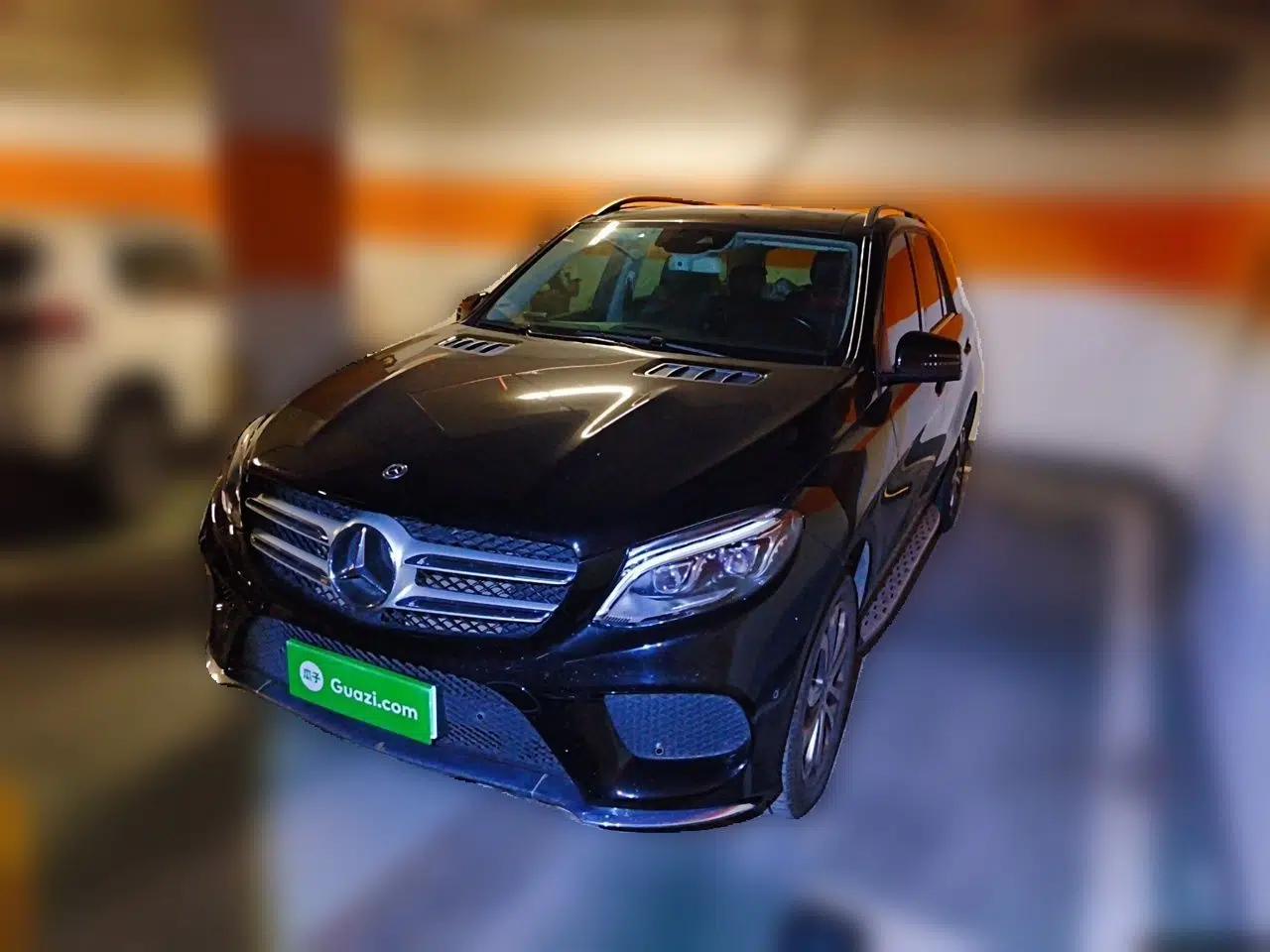Mercedes-Benz GLE 2018 GLE 320 4MATIC Dynamic Edition Collector's Edition — миниатюра 1
