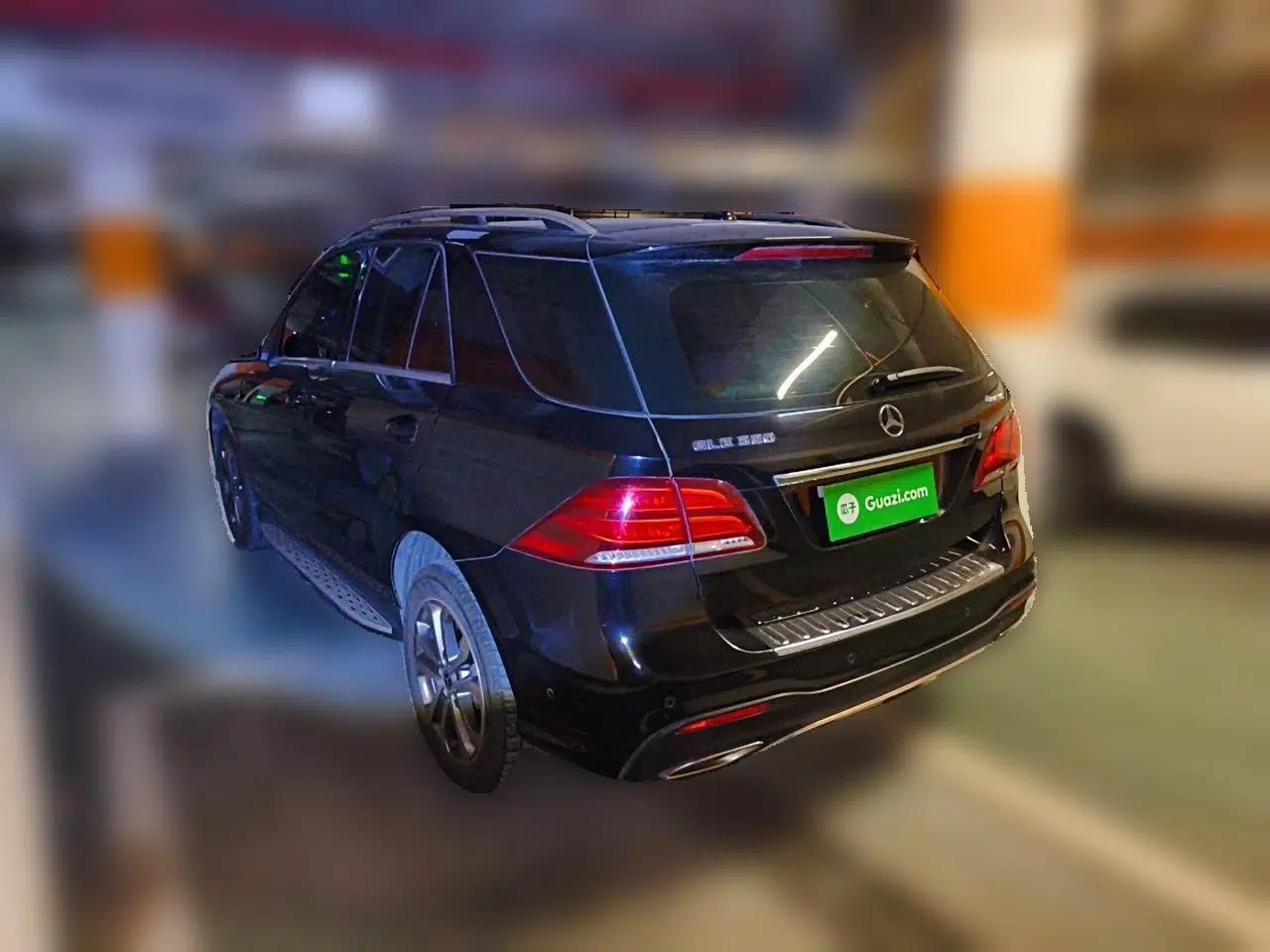 Mercedes-Benz GLE 2018 GLE 320 4MATIC Dynamic Edition Collector's Edition — миниатюра 4