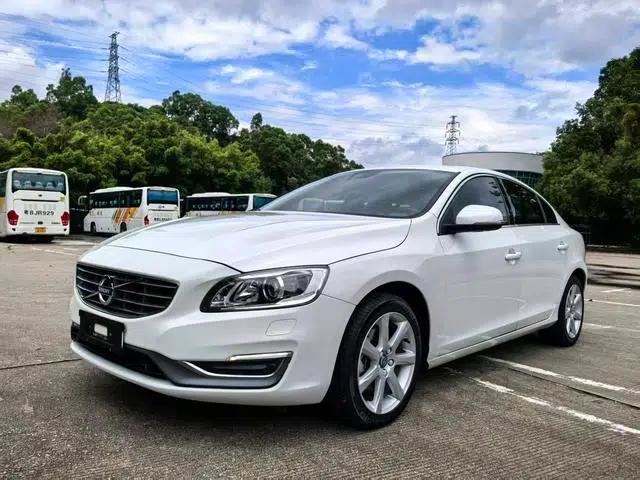2018 Volvo S60 S60L T5 Smart Edition