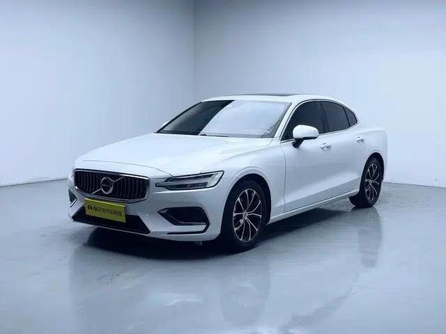 2020 Volvo S60 T4 Inscription Luxury Edition