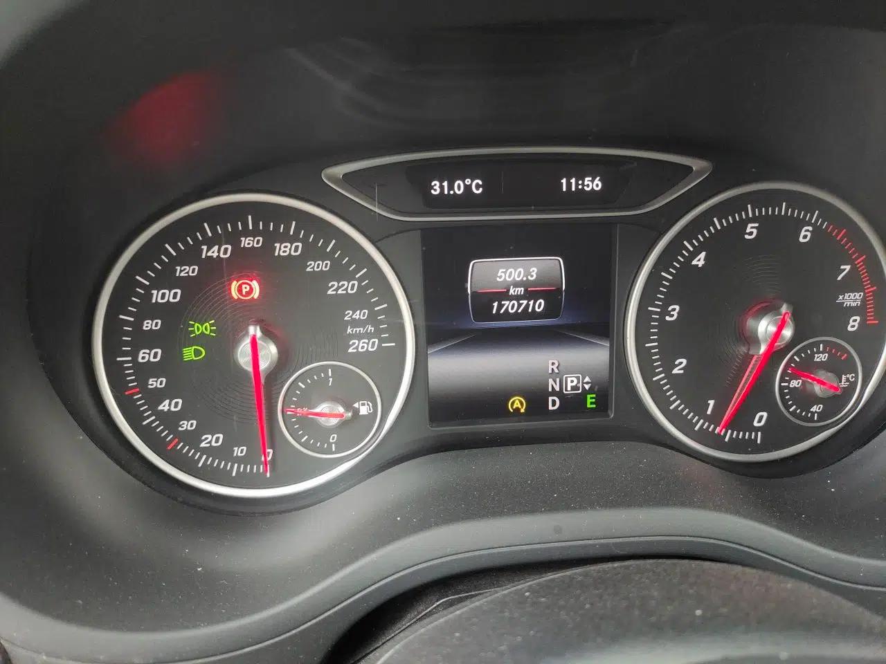 Mercedes-Benz B-Class 2015 B 200 Fashion Model — миниатюра 12