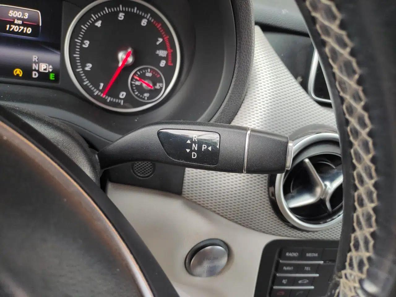 Mercedes-Benz B-Class 2015 B 200 Fashion Model — миниатюра 14