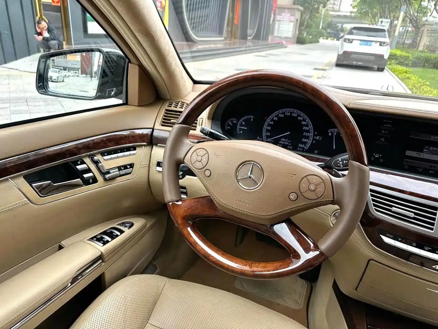 2010 Mercedes-Benz S-Class S 500 L — миниатюра 7