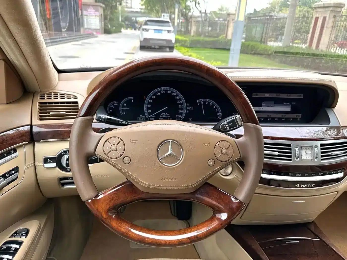 2010 Mercedes-Benz S-Class S 500 L — миниатюра 10
