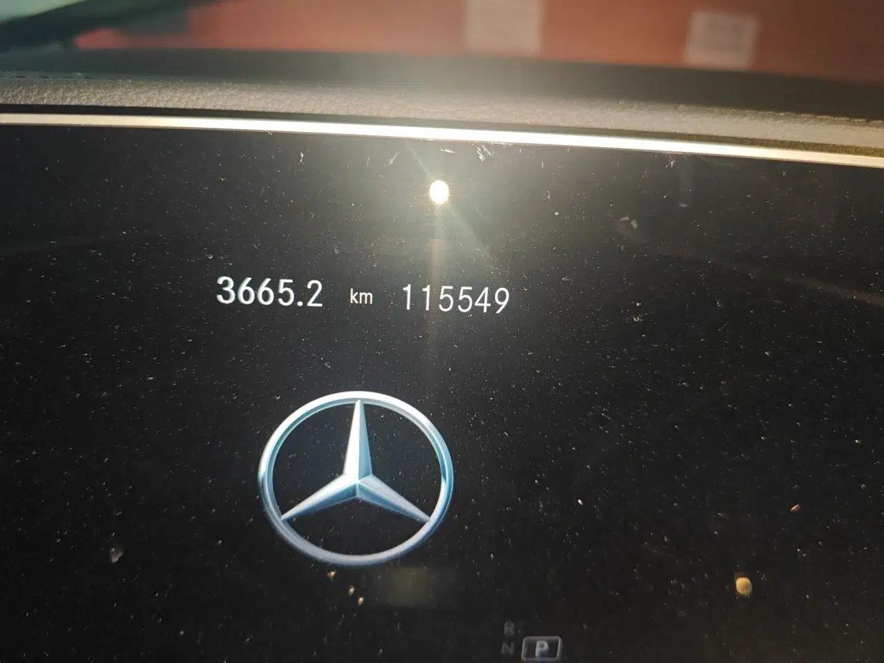 Mercedes-Benz GLE Coupe 2020 GLE 350 4MATIC Coupe SUV Luxury Model — миниатюра 12