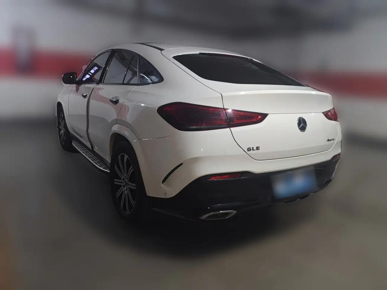 Mercedes-Benz GLE Coupe 2020 GLE 350 4MATIC Coupe SUV Luxury Model — миниатюра 4