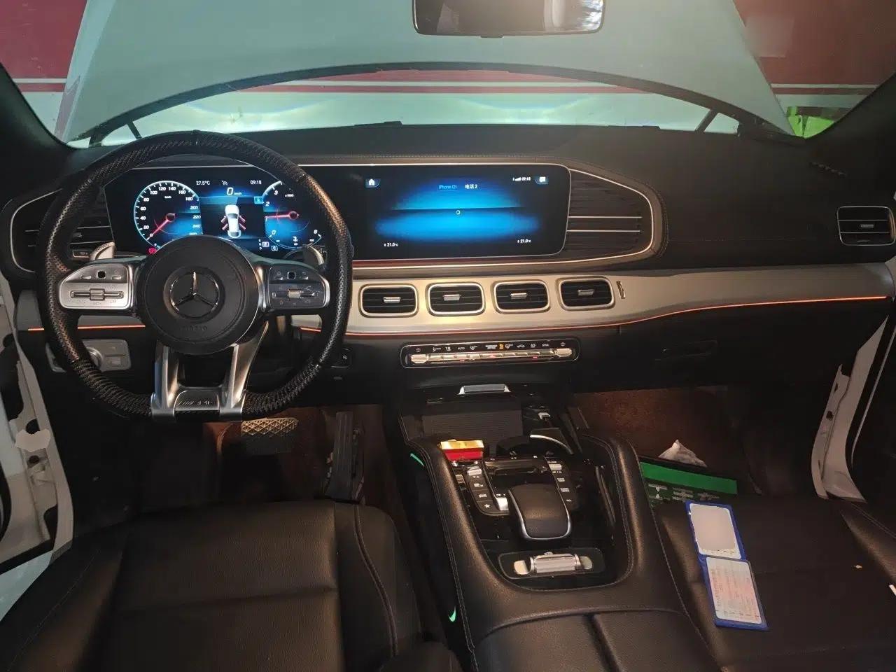 Mercedes-Benz GLE Coupe 2020 GLE 350 4MATIC Coupe SUV Luxury Model — миниатюра 9