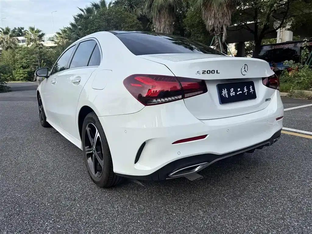Mercedes-Benz A-Class 2022 Facelift III A 200 L Sport Sedan Fashion Edition — миниатюра 6