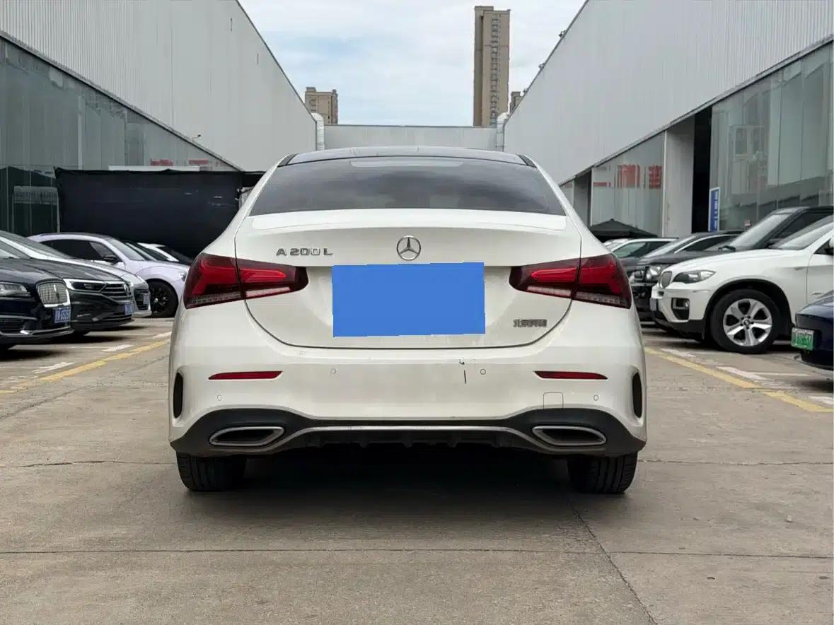 Mercedes-Benz A-Class 2020 Facelift A 200 L Sport Sedan Dynamic Edition — миниатюра 8