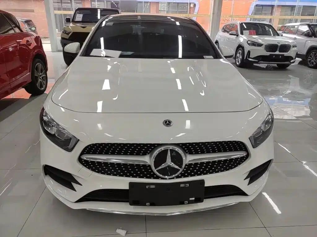 Mercedes-Benz A-Class 2020 Facelift A 200 L Sport Sedan Fashion Model — миниатюра 3