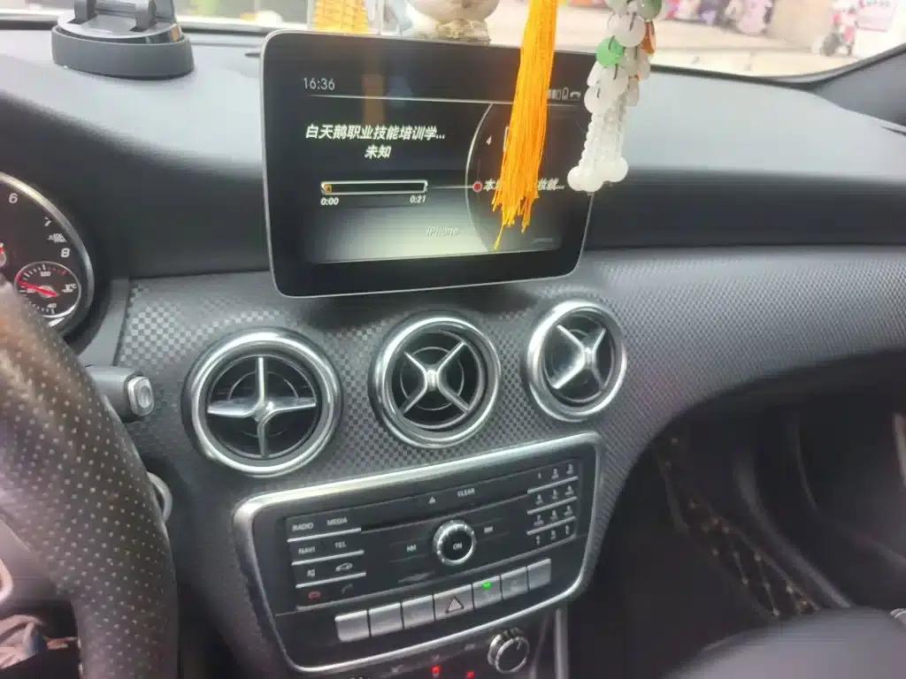 2017 Mercedes-Benz A-Class (Imported) Facelift A 200 Fashion Model — миниатюра 10