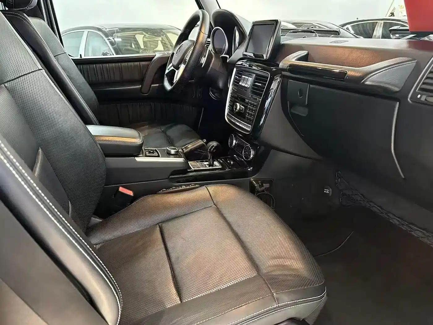 2016 Mercedes-Benz G-Class G 500 — миниатюра 8