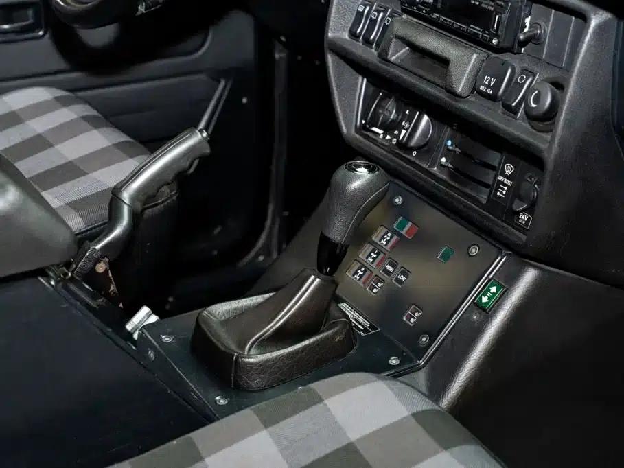 2010 Mercedes-Benz G-Class G300P Military Edition — миниатюра 14