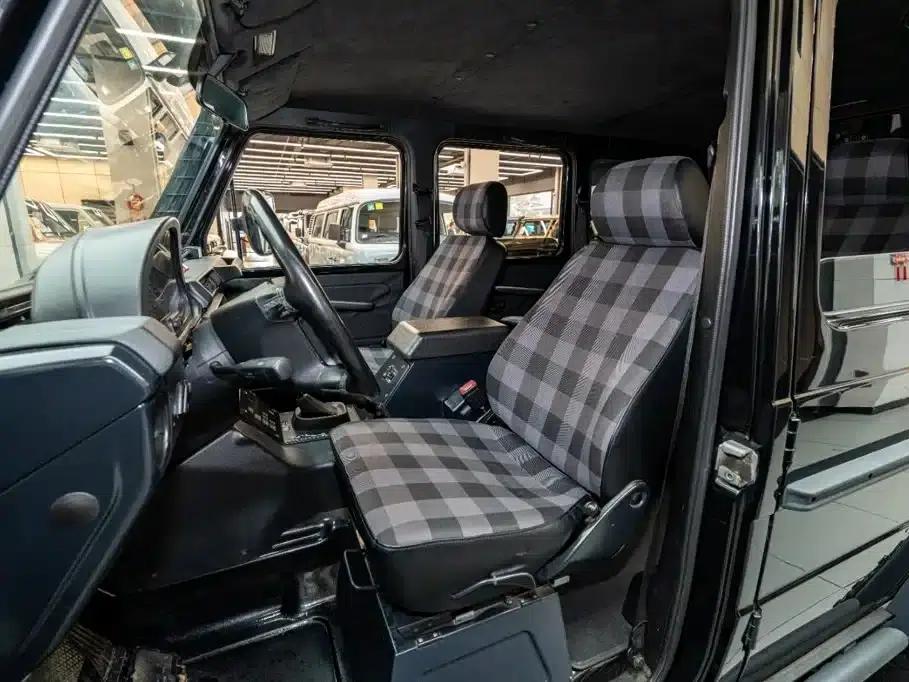 2010 Mercedes-Benz G-Class G300P Military Edition — миниатюра 7