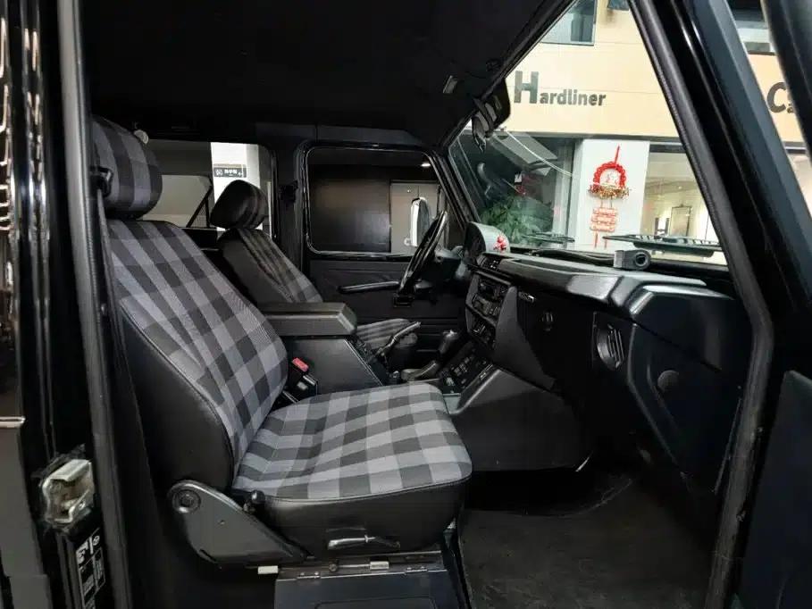 2010 Mercedes-Benz G-Class G300P Military Edition — миниатюра 9