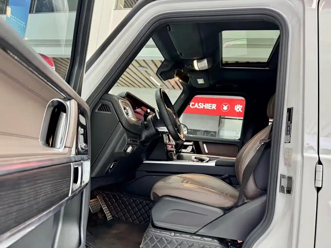 2023 Mercedes-Benz G-Class G 500 — миниатюра 6