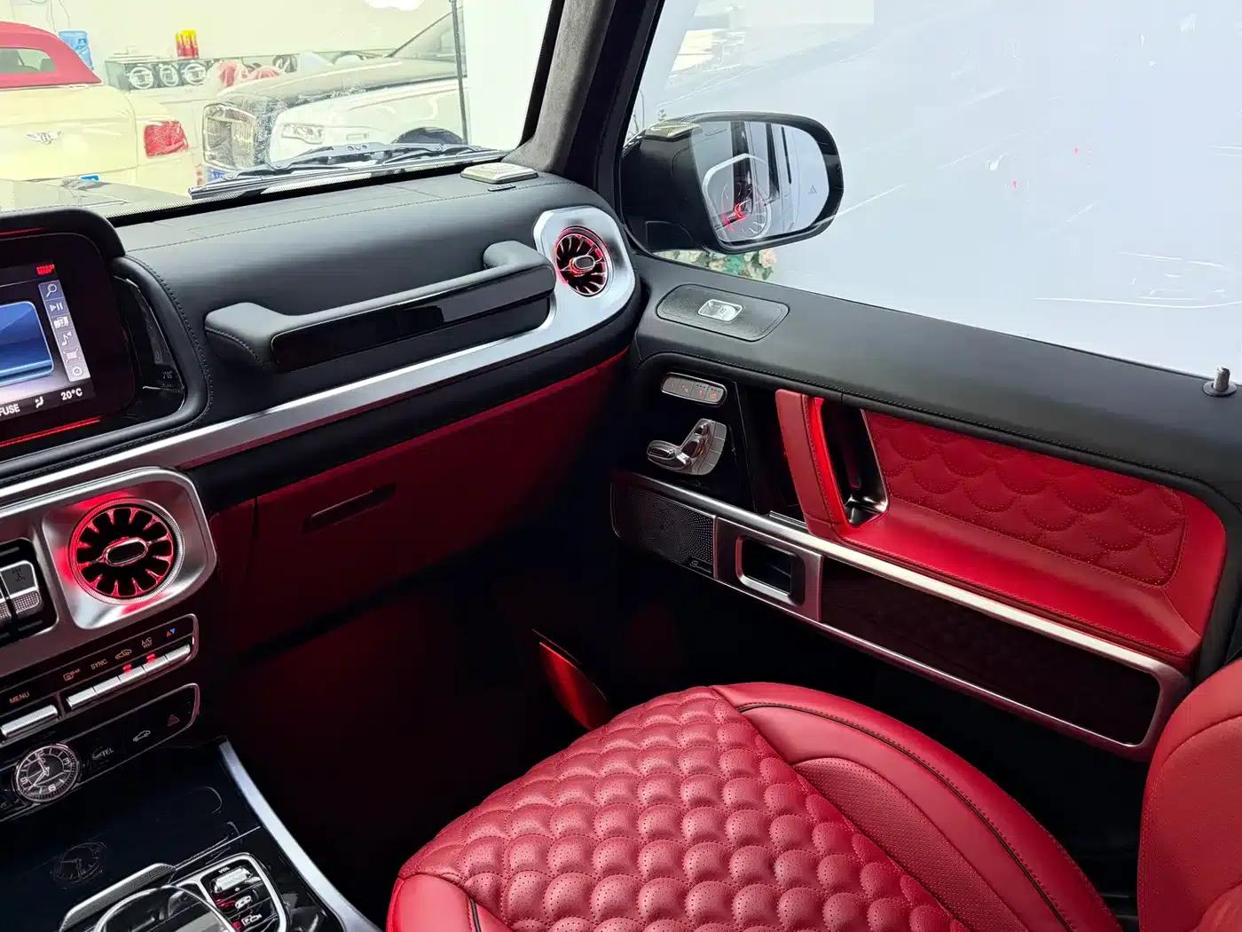 2016 Mercedes-Benz G-Class G 500 — миниатюра 14