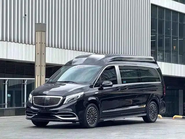Mercedes-Benz V-Class 2022 V 260 L Long Wheelbase Premium Edition