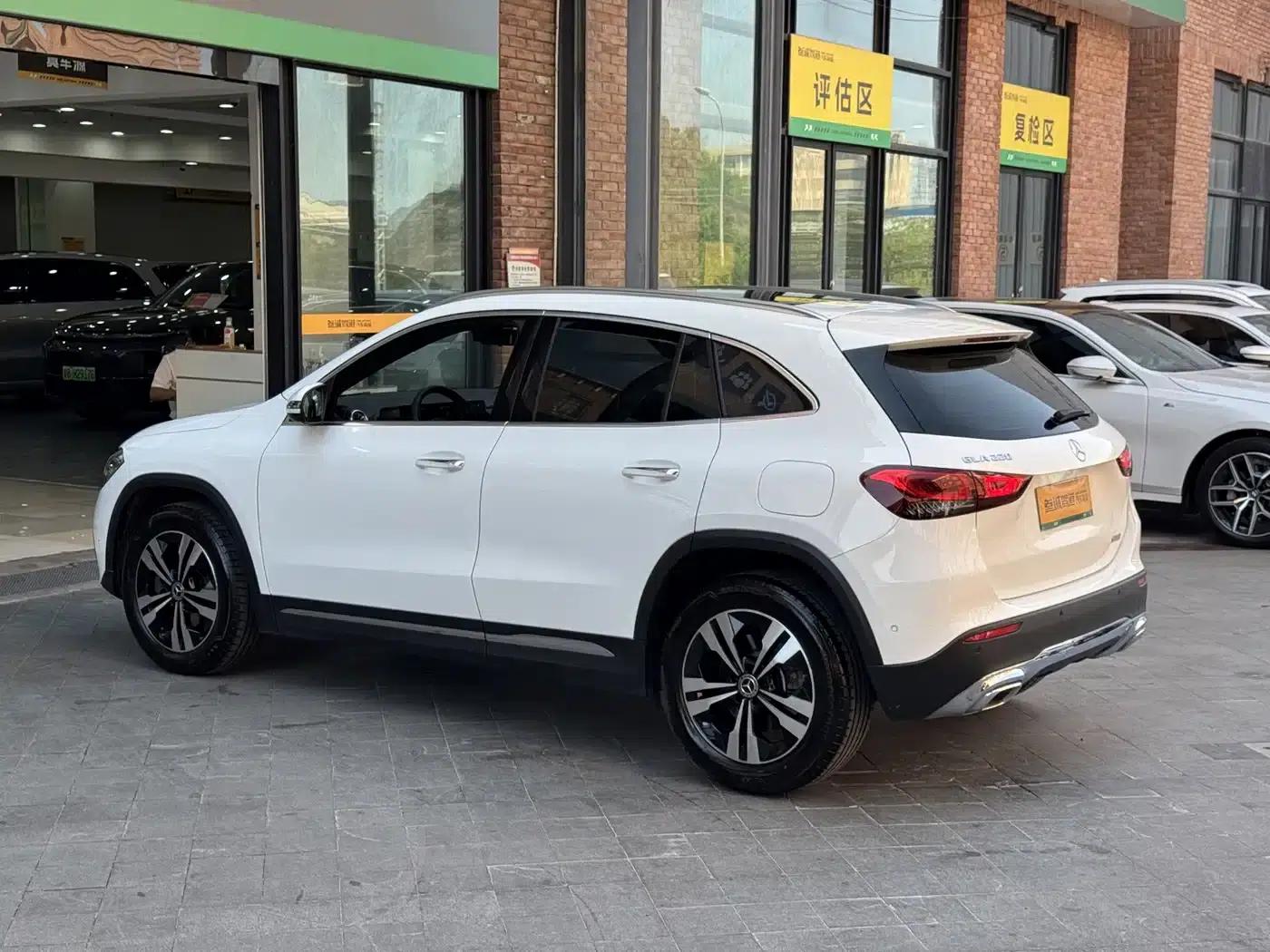 2023 Mercedes-Benz GLA 220 — миниатюра 6