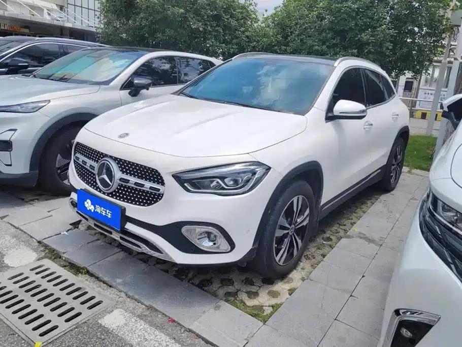 2020 Mercedes-Benz GLA 200 — миниатюра 1