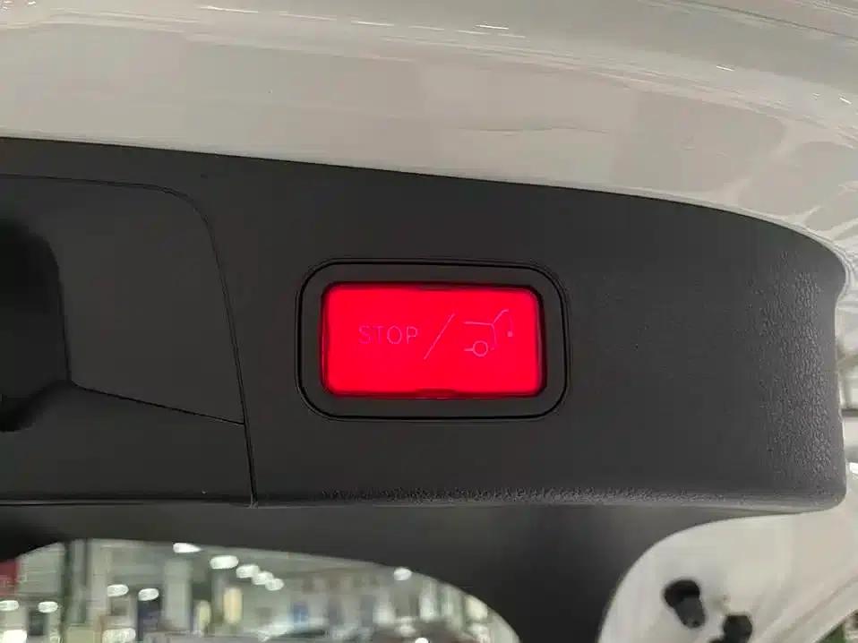 2020 Mercedes-Benz GLA 180 — миниатюра 12