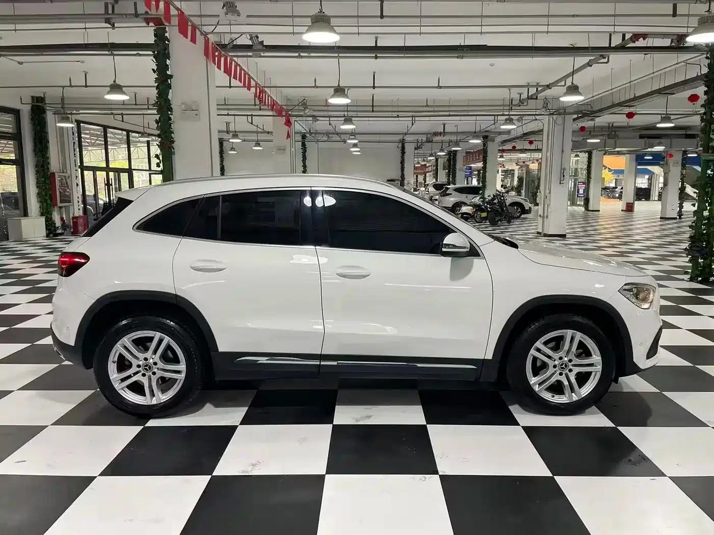 2020 Mercedes-Benz GLA 180 — миниатюра 10