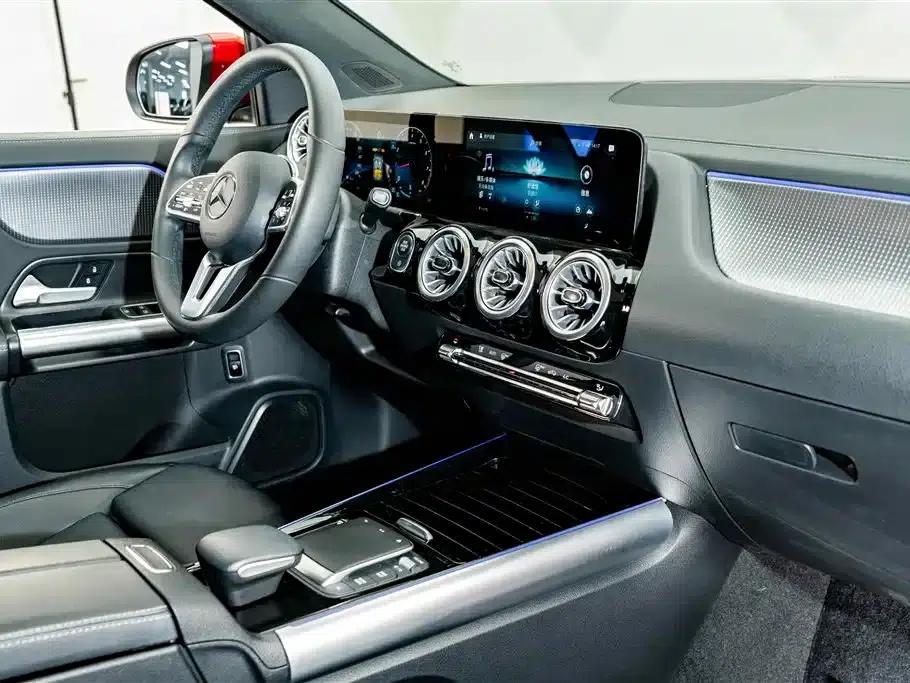 Mercedes-Benz GLA 2022 Facelift GLA 200 — миниатюра 17